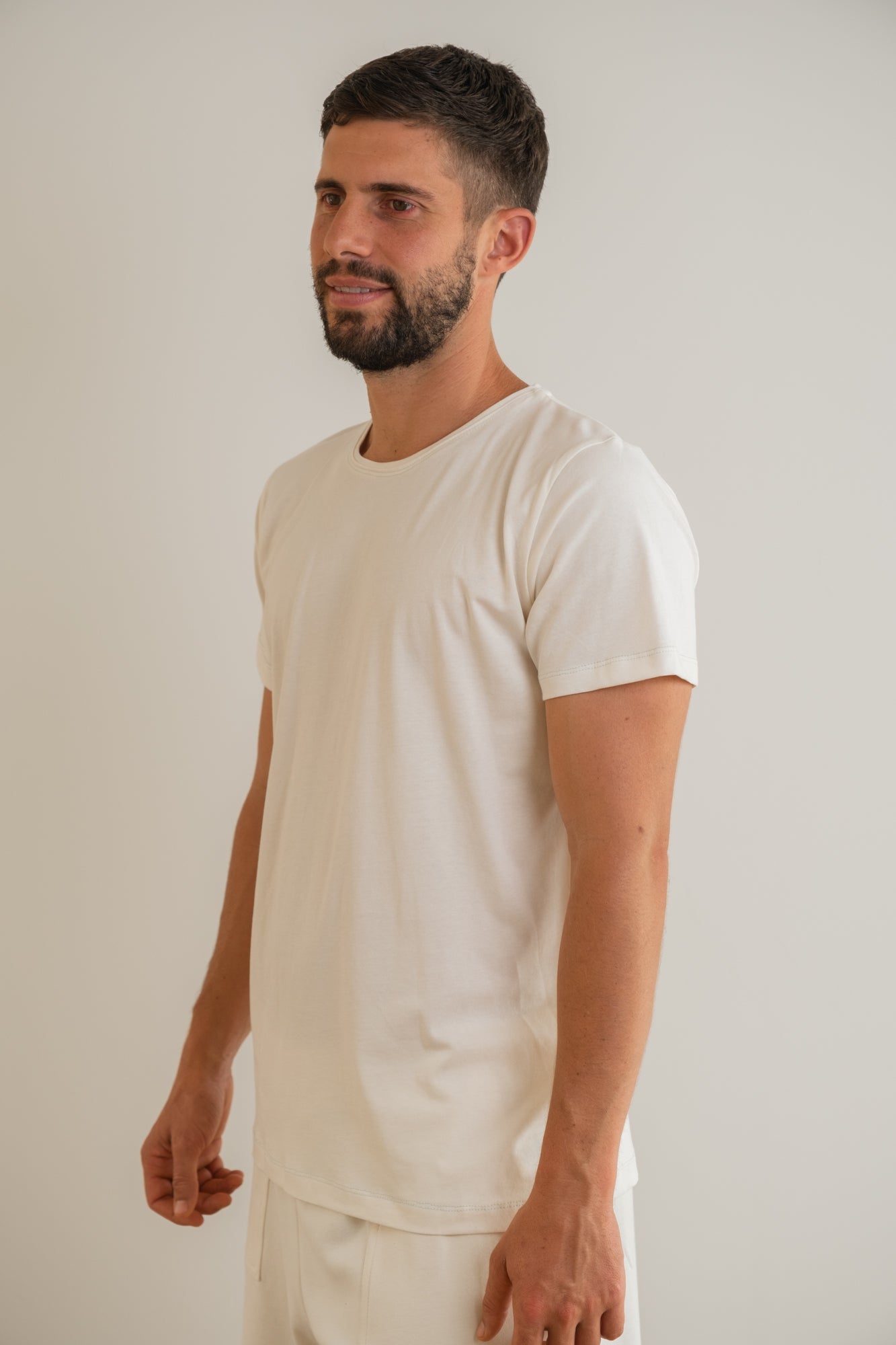 Camiseta Básica Hombre [moda sostenible Canaria] – MIA Moda Regenerativa