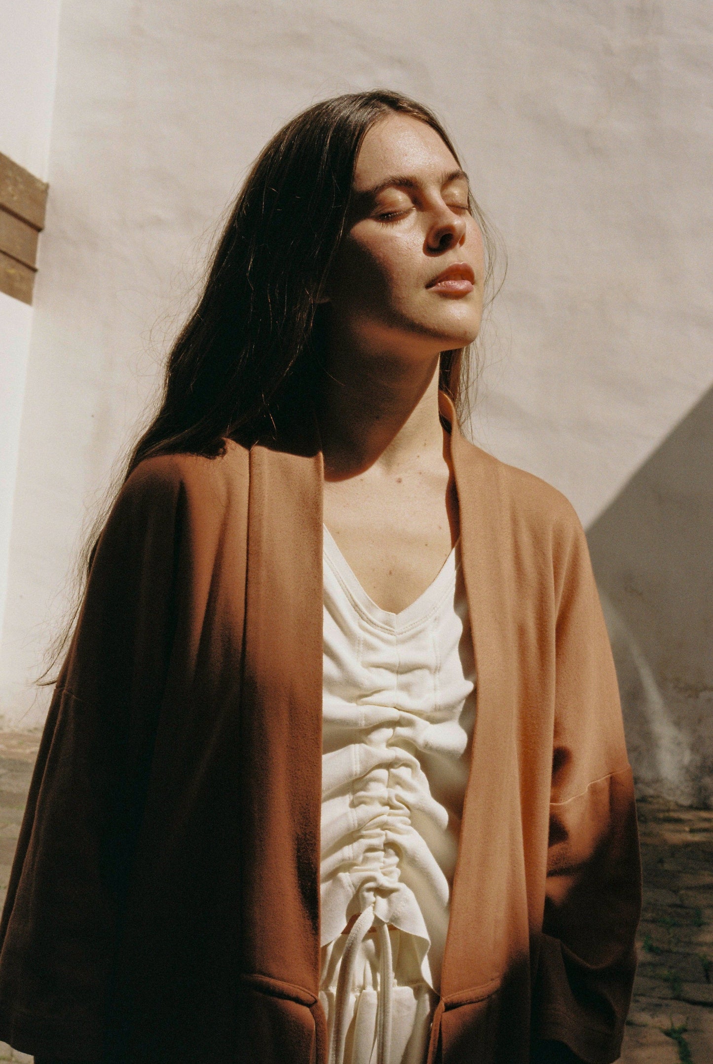 MIA Moda Regenerativa Ropa y accesorios Top Cozy - medio