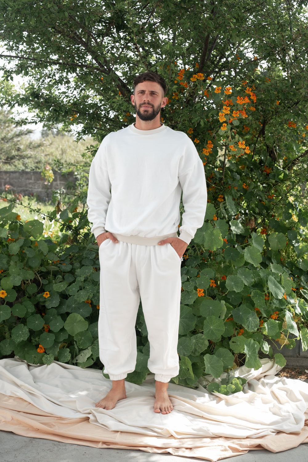 MIA Moda Regenerativa Suéter Suéter Vida Unisex - blanco