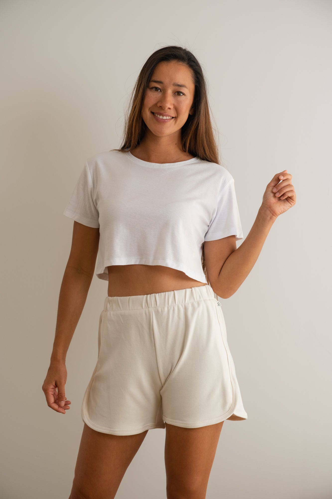 MIA Moda Regenerativa Camisetas M Camiseta Esencial crop - blanco