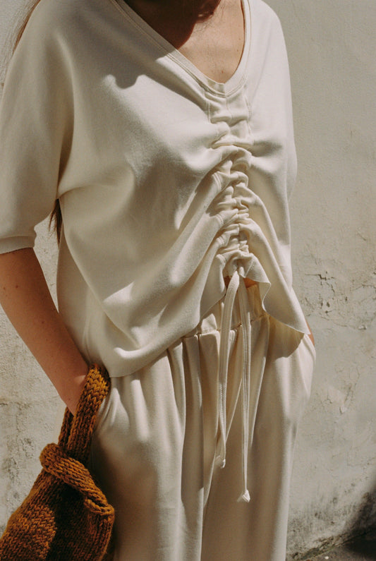 MIA Moda Regenerativa Ropa y accesorios Top Cozy - medio